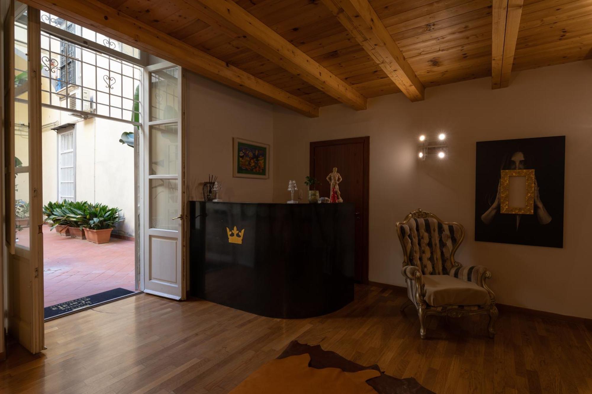 Affittacamere Residenza Principe Di Carafa Napoli
